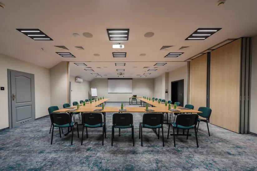 stół konferencyjny prezydialny